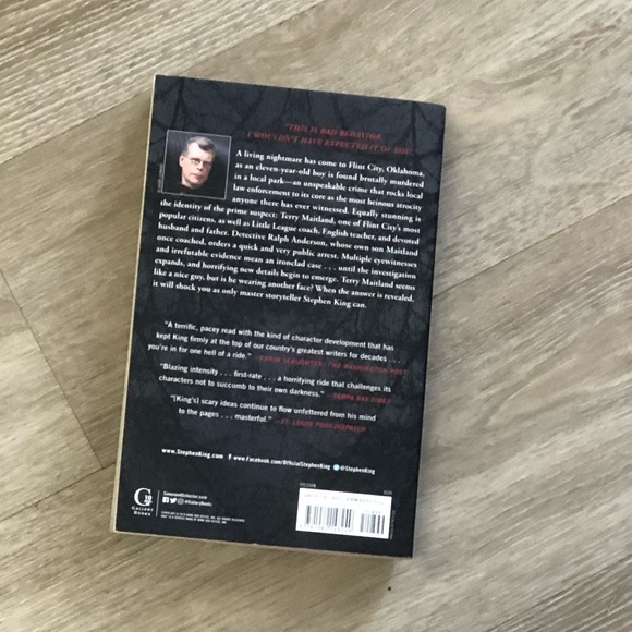 Stephen King Book The Outsider - Picture 3 of 3